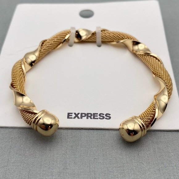 NWT EXPRESS Gold-Tone Twisted Metal & Mesh Cuff Bracelet - Picture 2 of 8